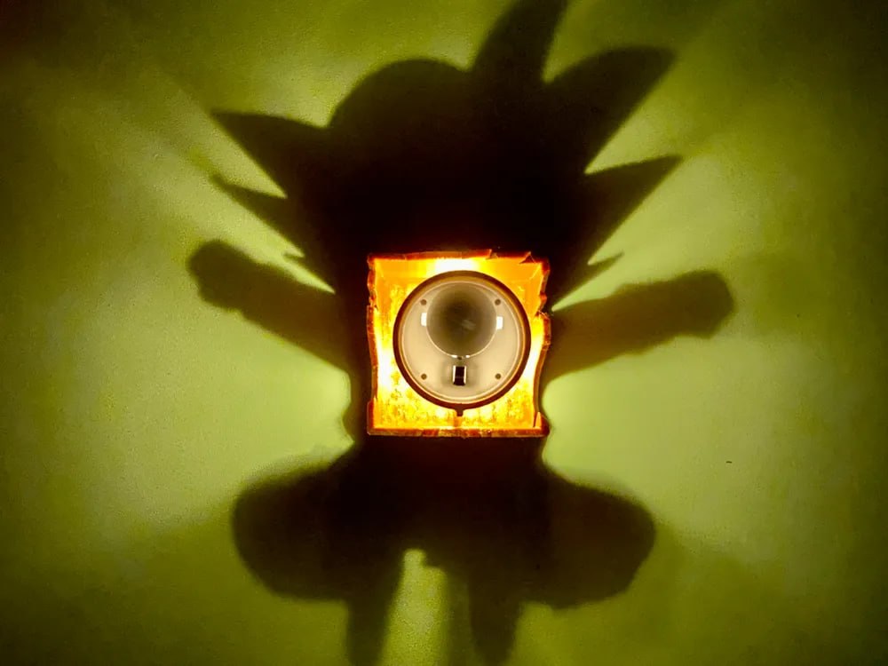 LáMpara De Sombra De Mesa De Goku Saltando