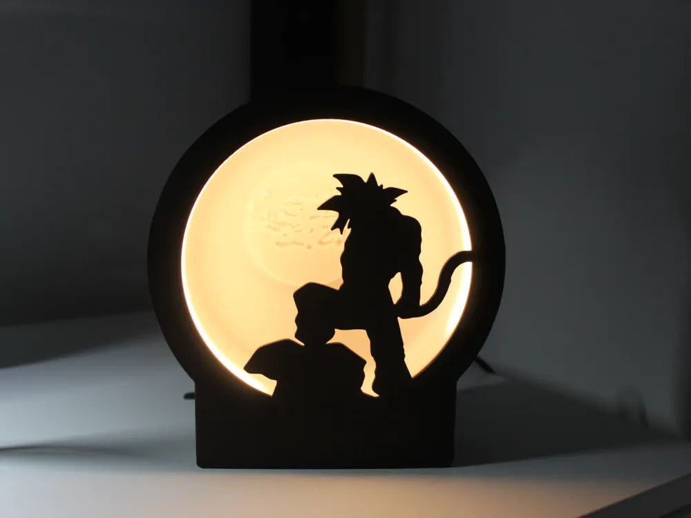 LáMpara De Escritorio Goku SSJ4