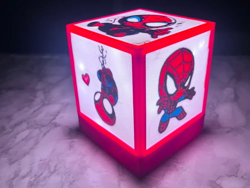 Lampada E Punto Luce Spiderman Toon