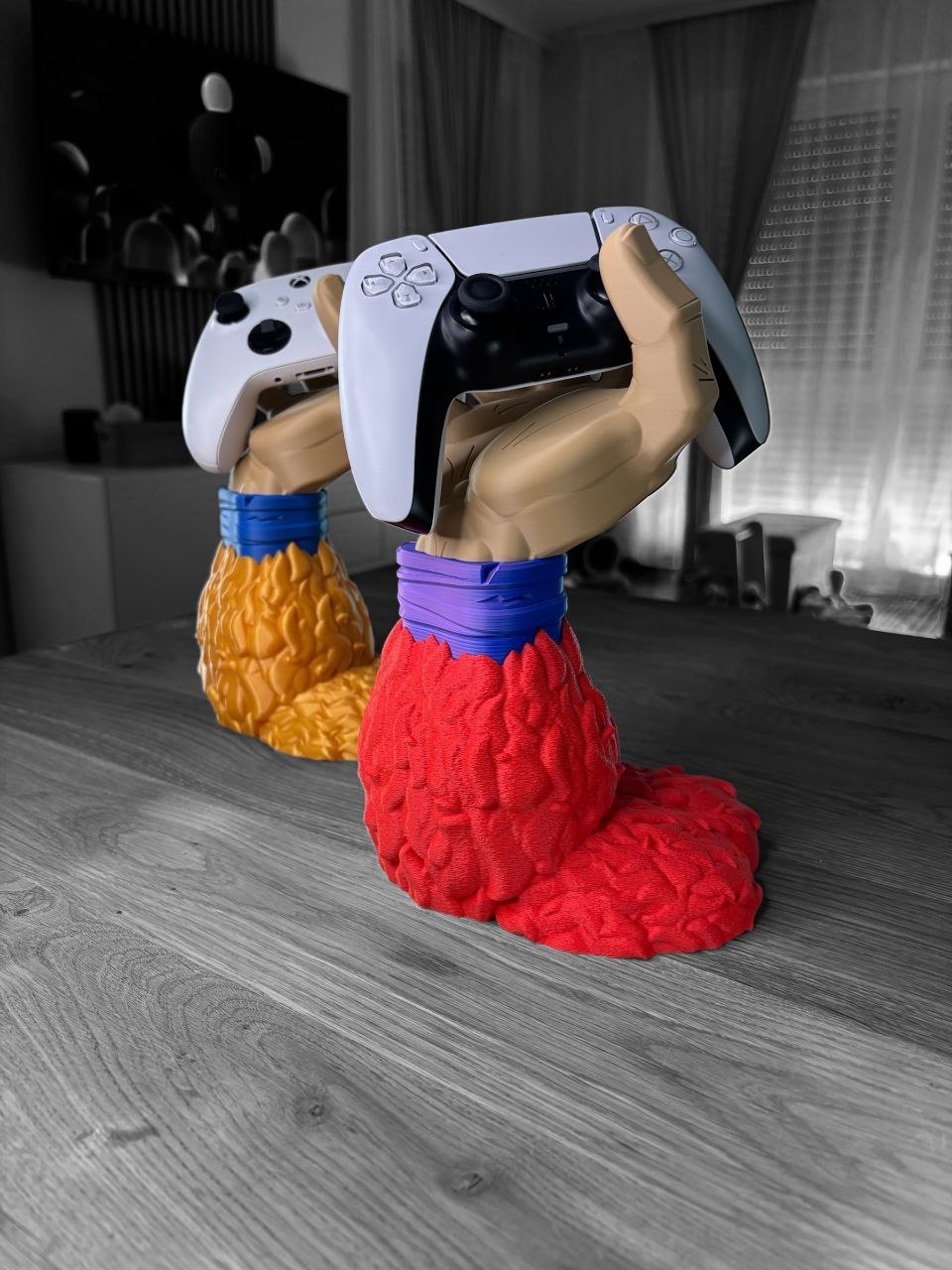Gaming Controller Stand - Goku SSJ4