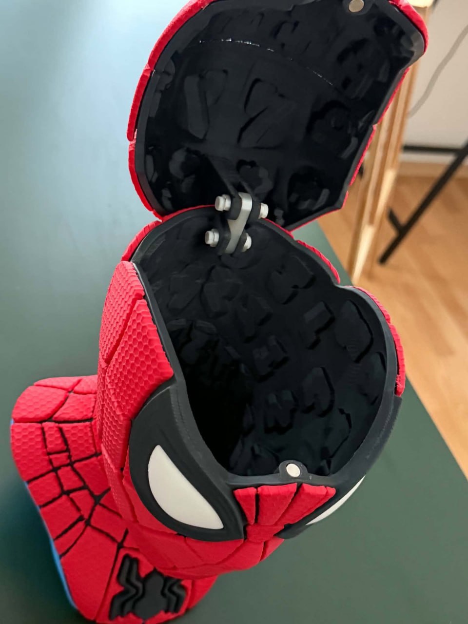 Spiderman Torso Palomera