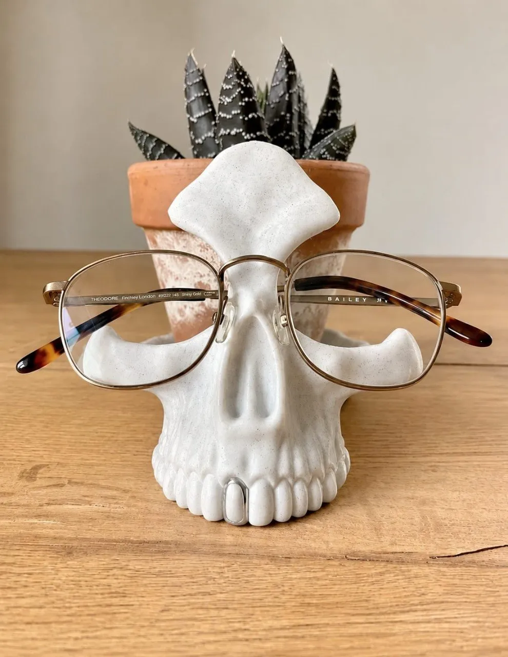 GlassesSkullTri Base