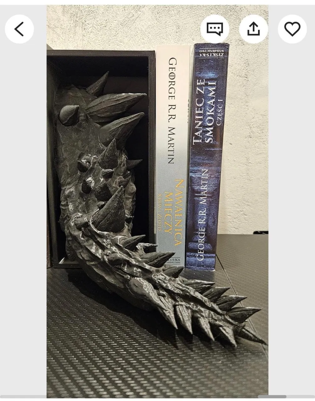 Dragon Tail Book Nook