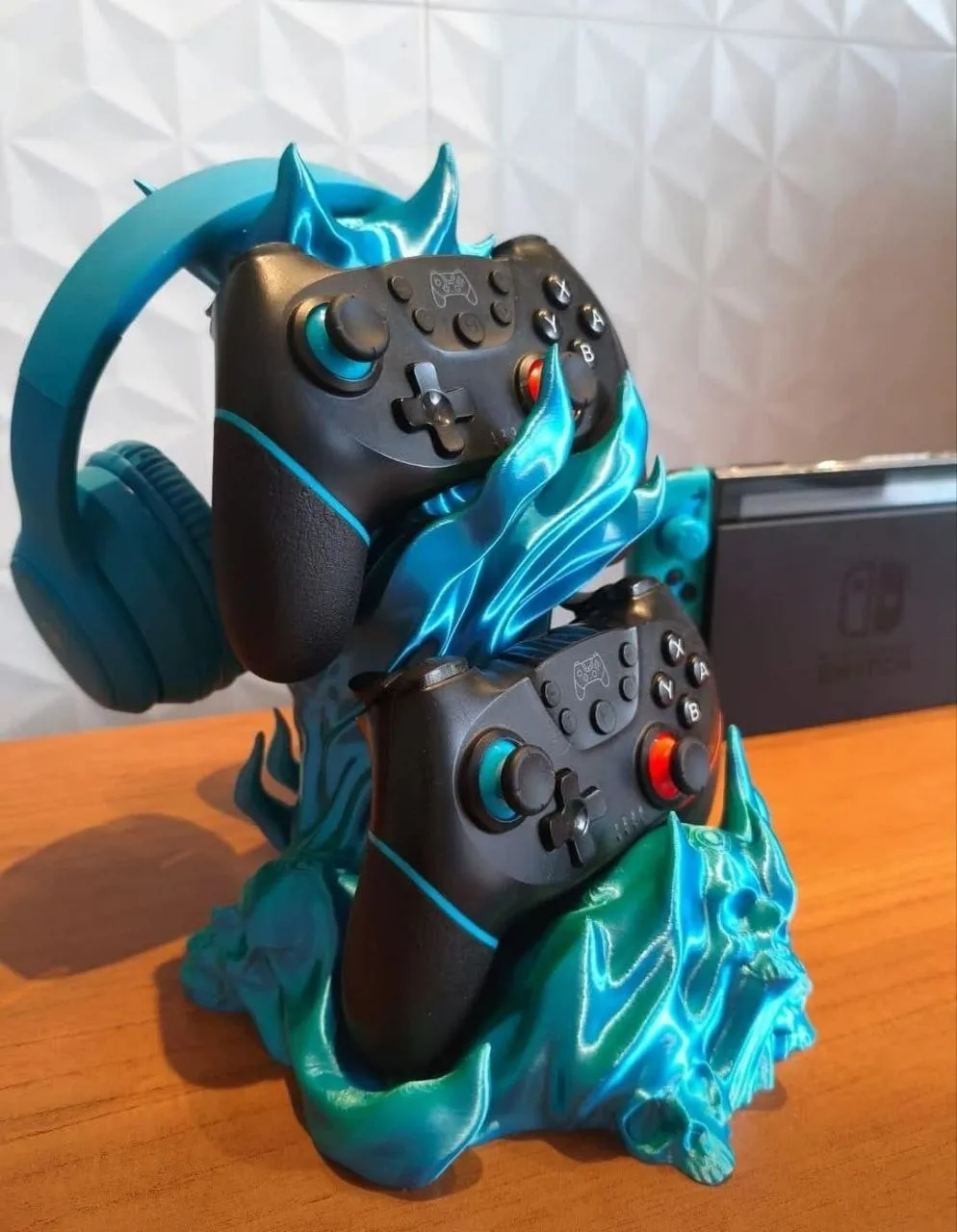 Spellcasters Stash Headphone And Controller Holder B36d859e31