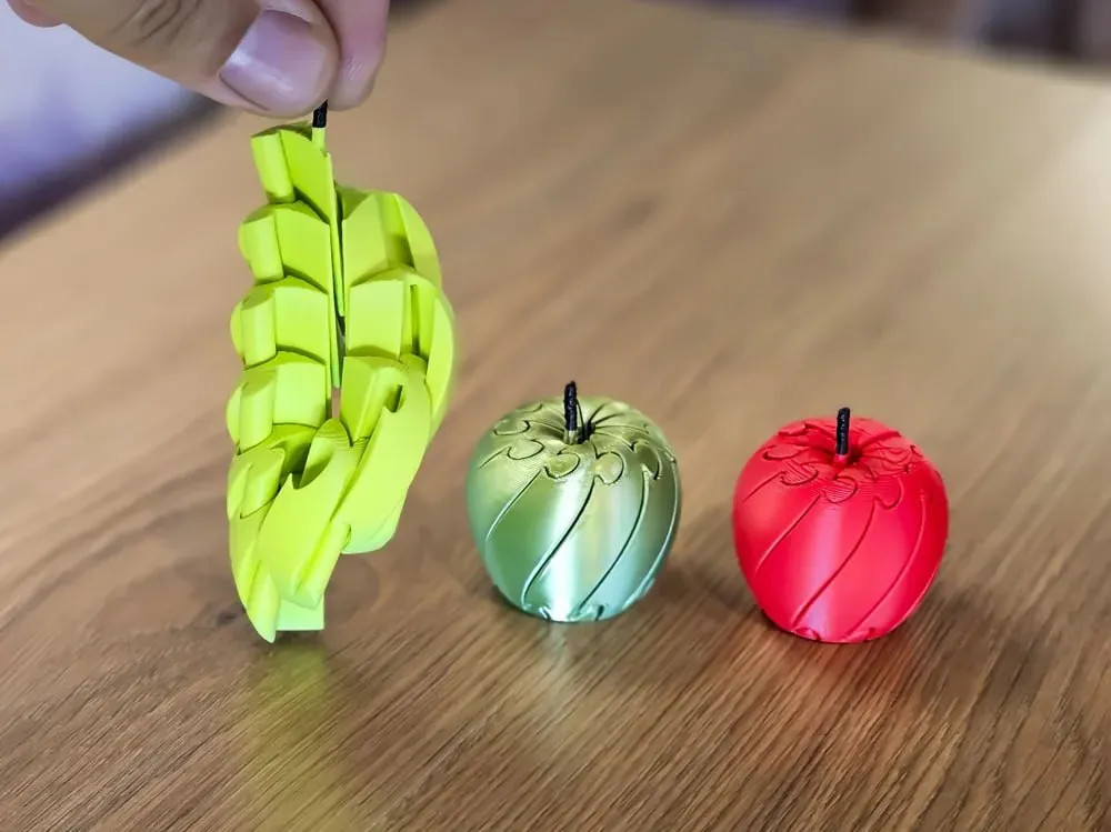 Twisty Fidget Apple 3- One Color (1)