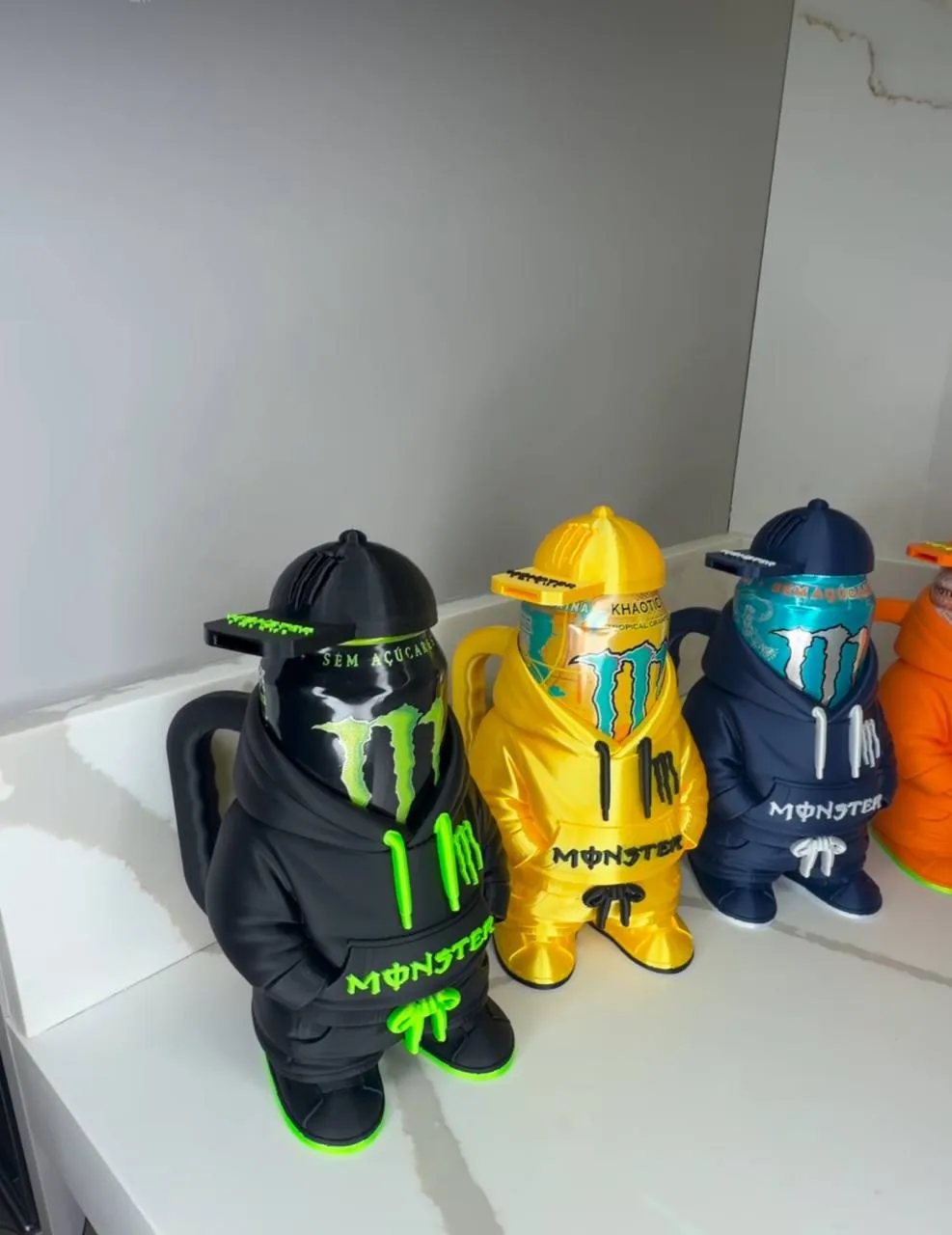 PORTA LATA MONSTER MOLETOM