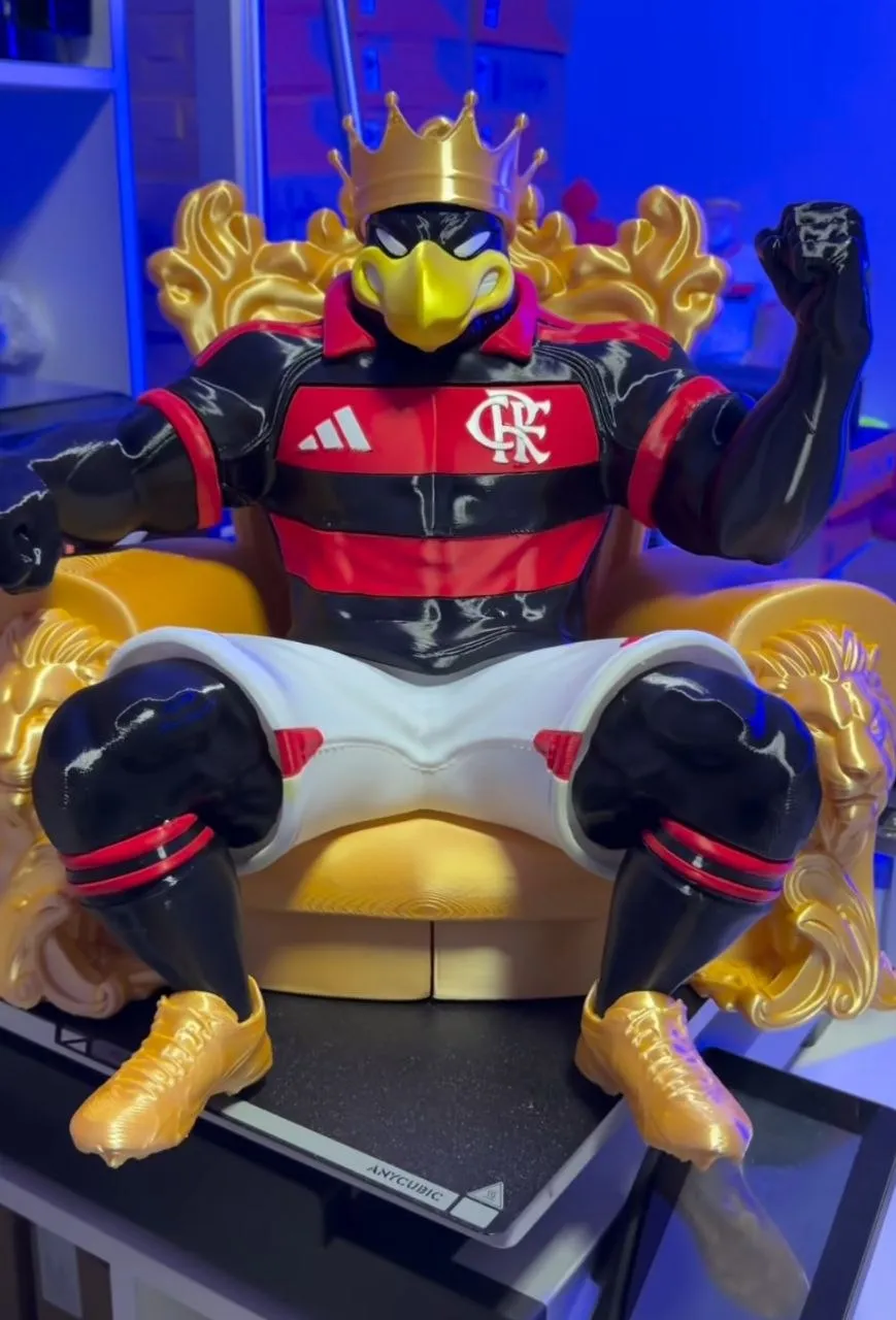 MASCOTE FLAMENGO SENTADO