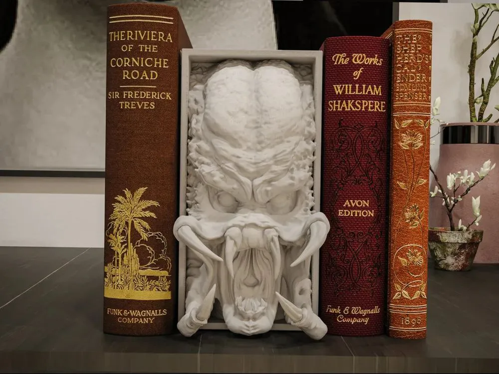 Predator Book Nook