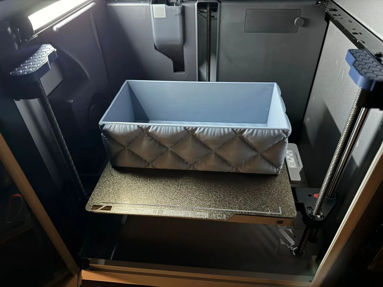 Obj 1 TissuesBoxBig V4