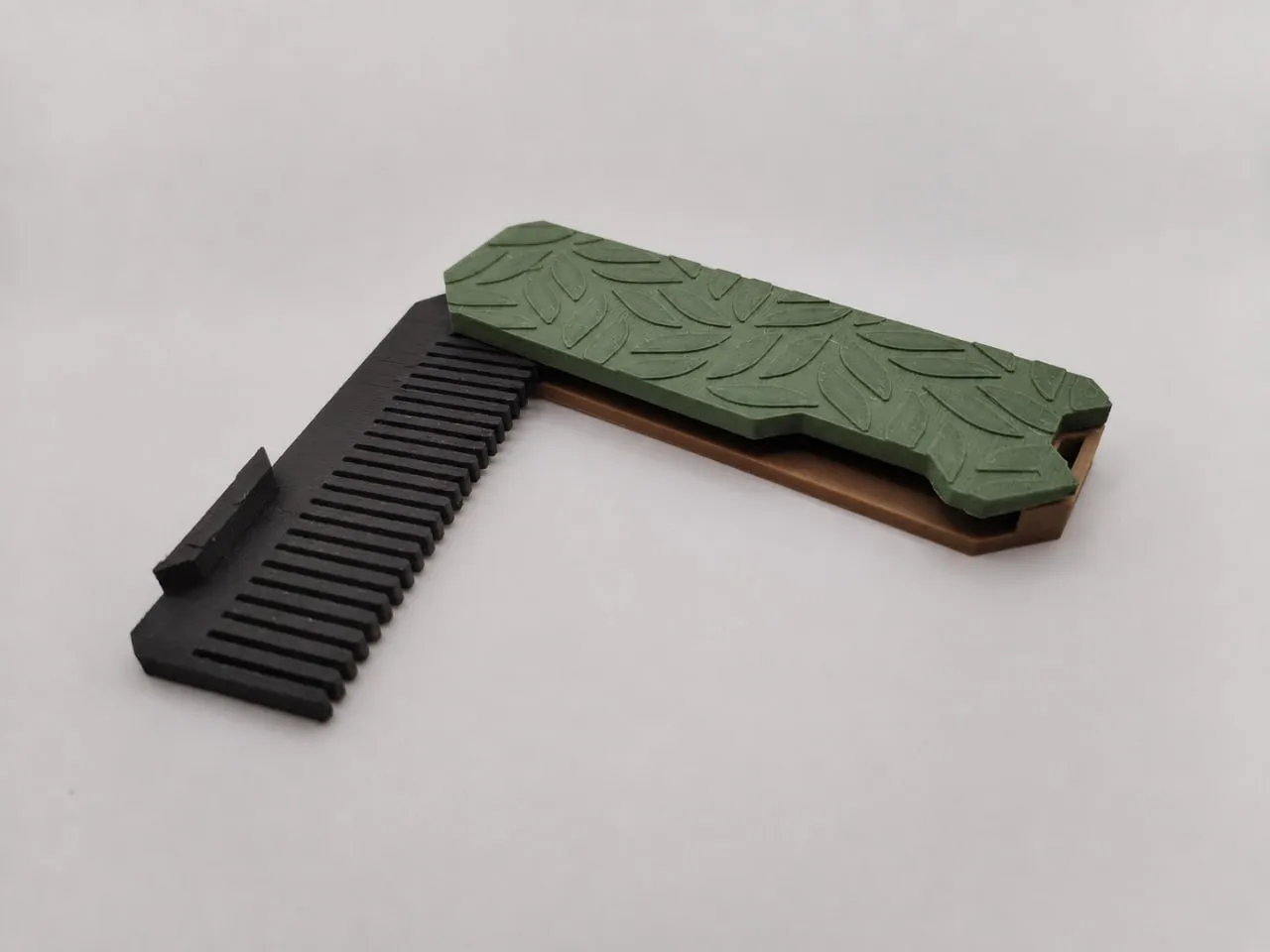 Slide-Comb-Magnetic-Foldable-Edc-Comb