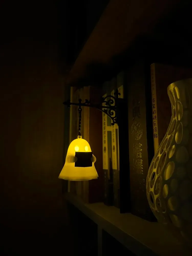 Bookshelf Ghost
