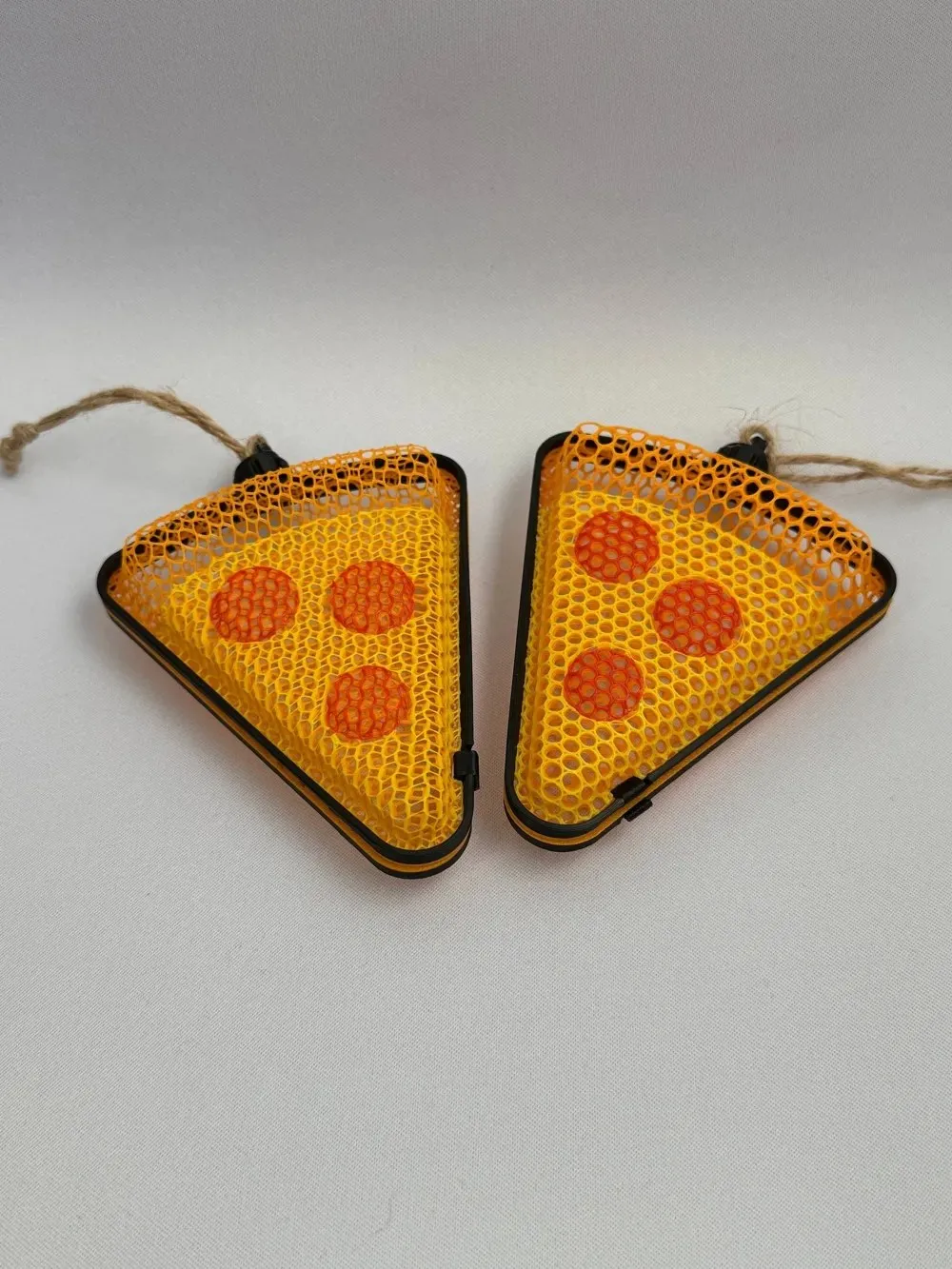 Thermoformed Pizza Slice - Gyroid AMS