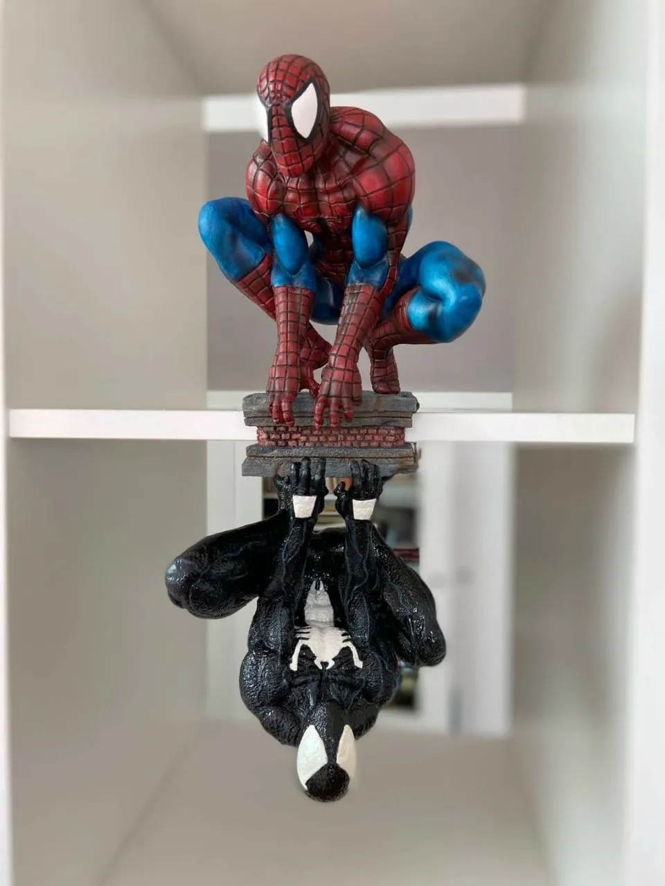 Spider-Man Alternative Pose Classic Suit