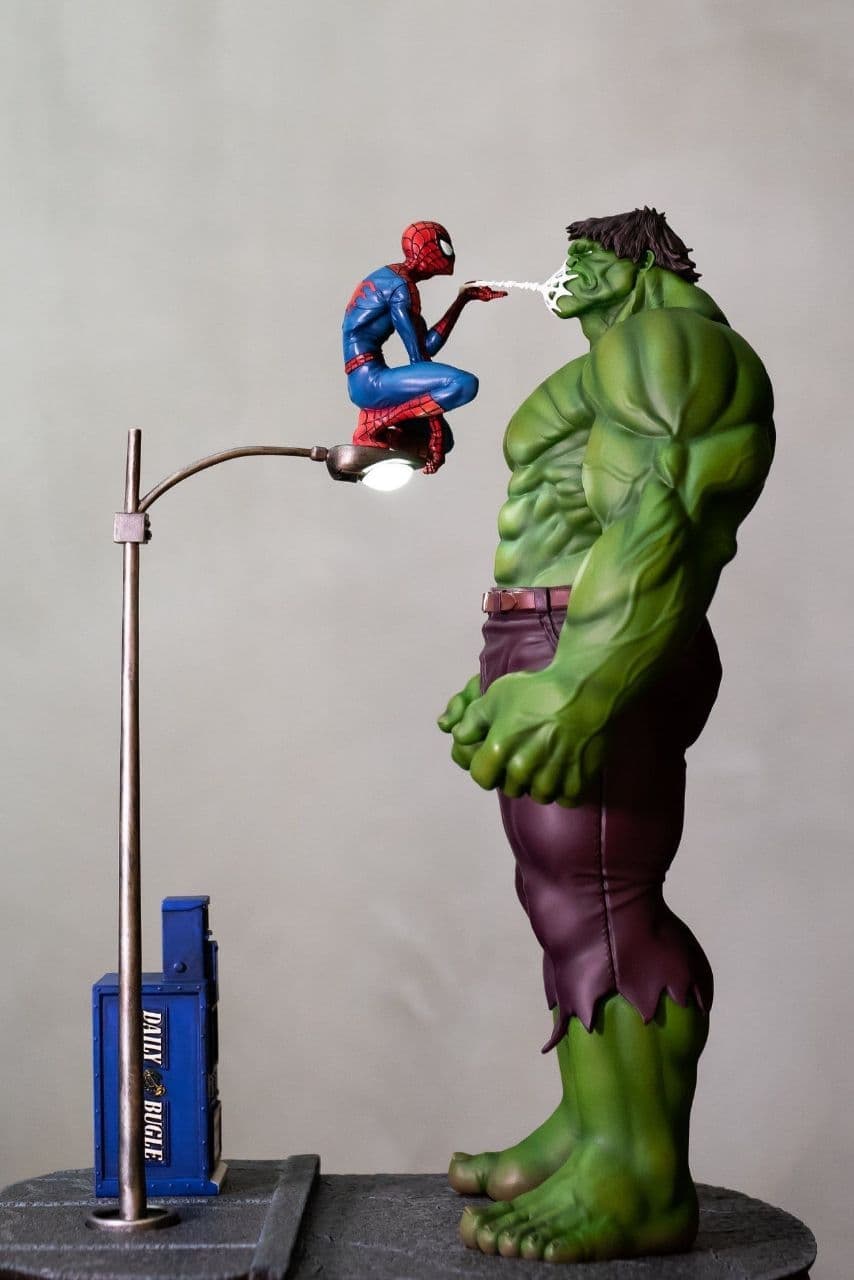 Spiderman Vs Hulk