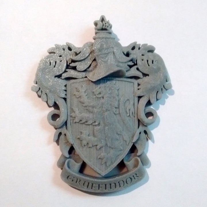 Gryffindor Coat Of Arms WallDesk Display - Harry Potter