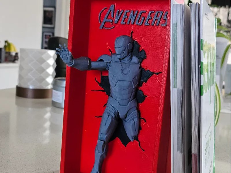 IronMan Book Nook